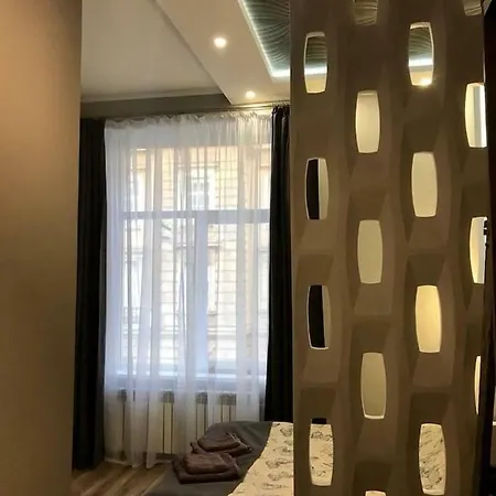 New Appartment-studio іn The Center Of *