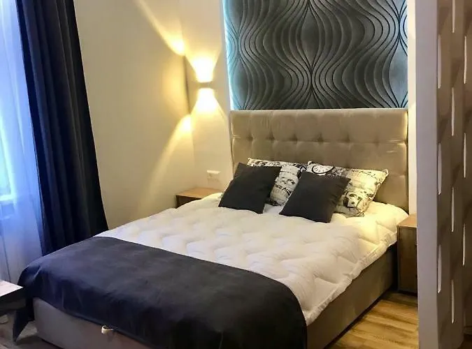 New Appartment-studio іn The Center Of Leópolis