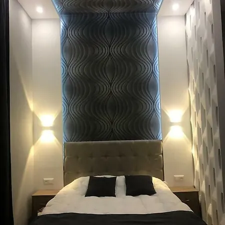 New Appartment-studio іn The Center Of 아파트